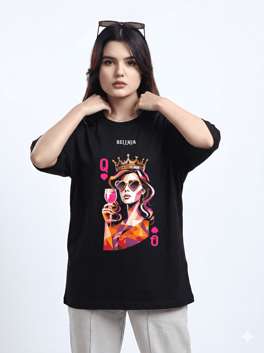 Queen of Hearts - Oversized T-Shirt - Image 2